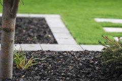 synthetic turf, mow brick border and black mulch beds